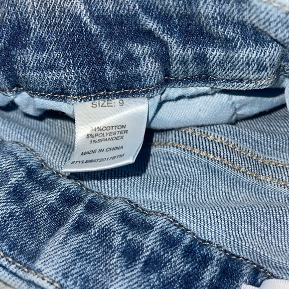 Fashion Nova High Rise Blue Jeans - Picture 8 of 8